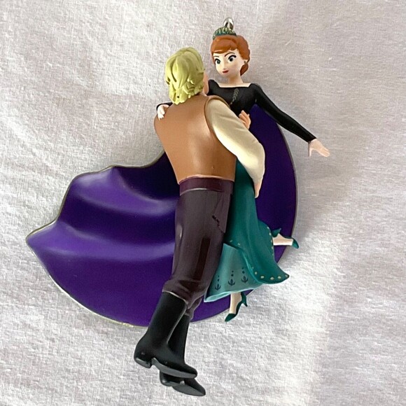 Hallmark Frozen 2 Ornament Anna and Kristoff 2022 Disney Princess Keepsake New - Picture 3 of 8